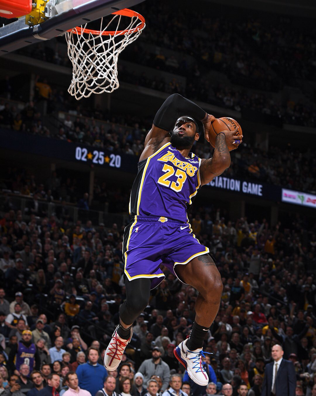 官方：梅西当选2025美职联MVP，其连续两年获得该奖项